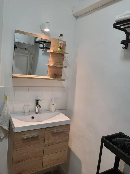 Logement Au Coeur De Marseille, Le Stassi Exteriör bild