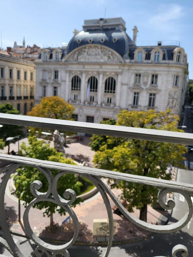 Logement Au Coeur De Marseille, Le Stassi Exteriör bild